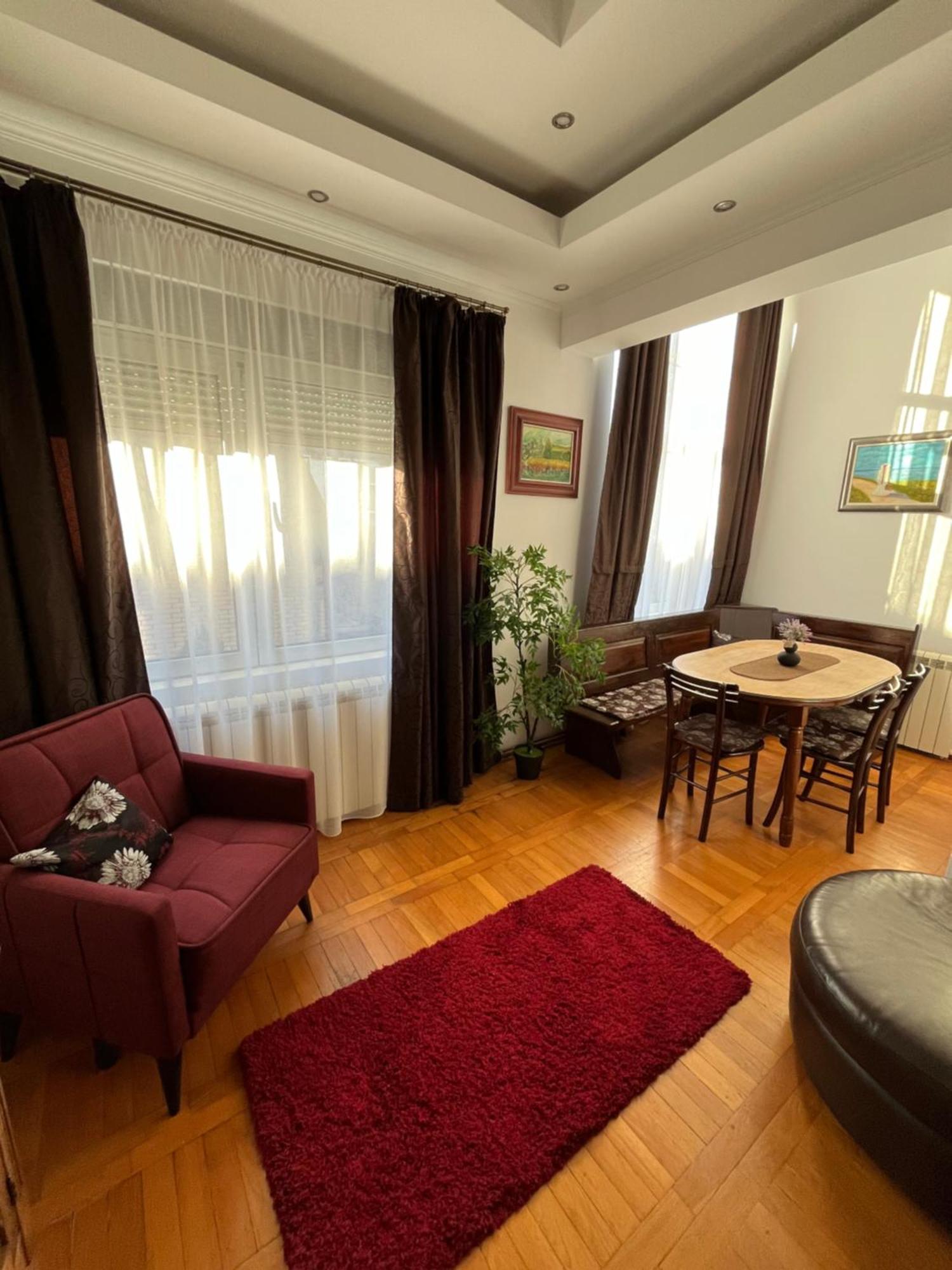 Airport Sky Apartments Lux II Beograd Eksteriør billede