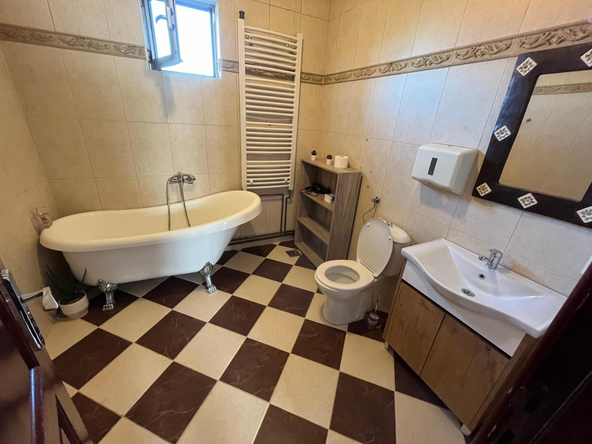 Airport Sky Apartments Lux II Beograd Eksteriør billede