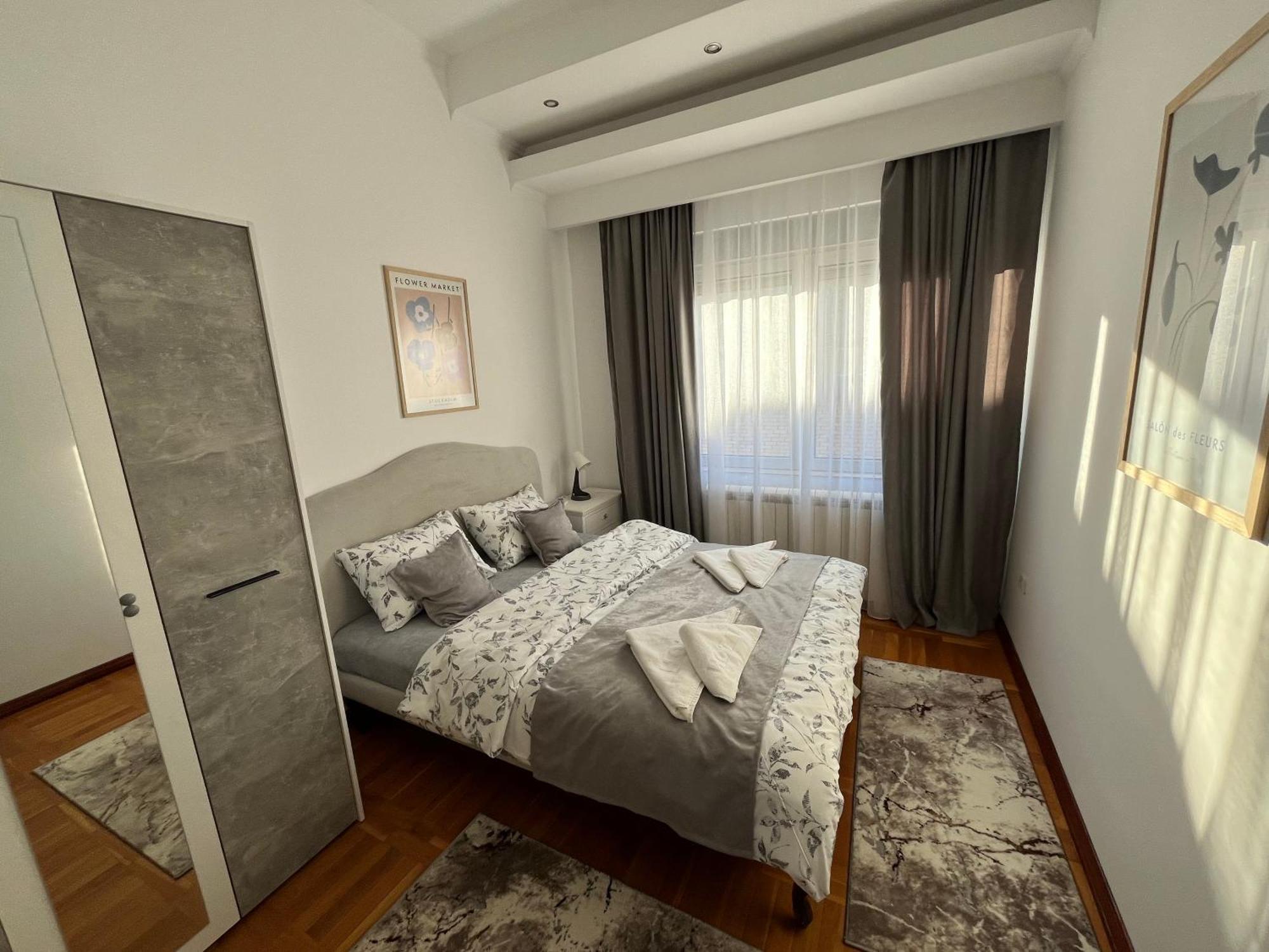 Airport Sky Apartments Lux II Beograd Eksteriør billede